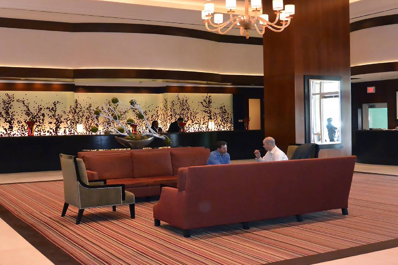 Aaa Suite At The Signature Condo Hotel 