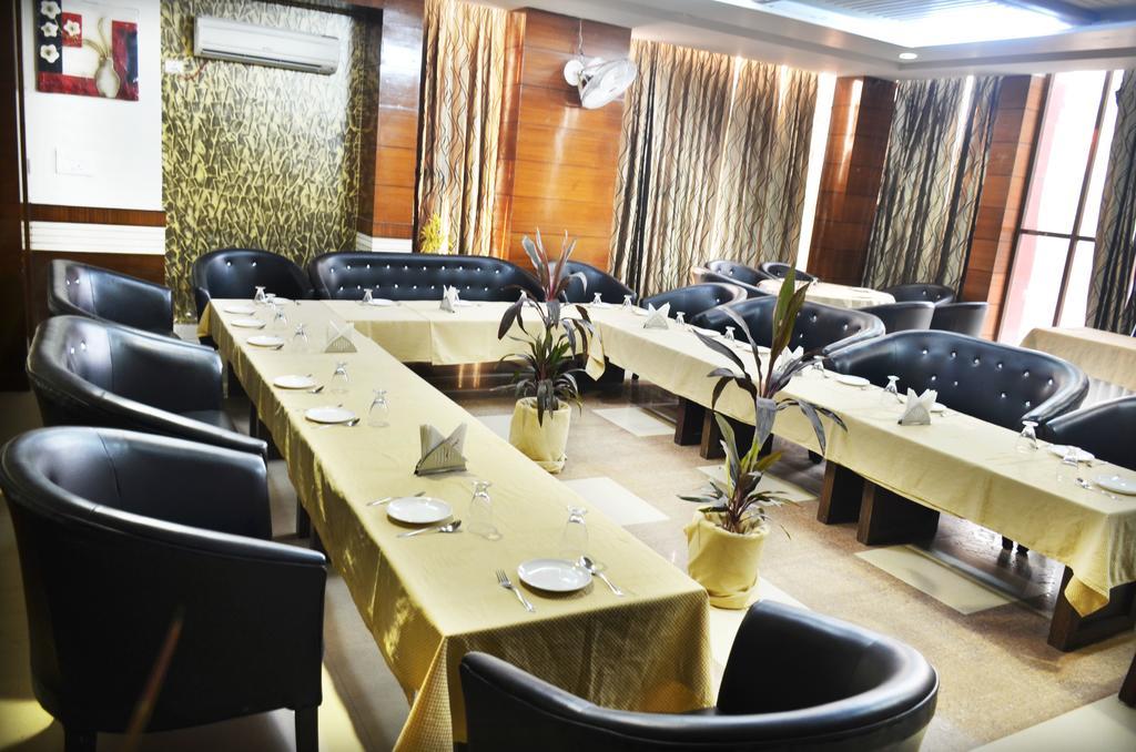Hotel Ajuba Residency 