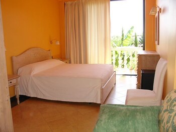 La Playa Blanca Guestroom