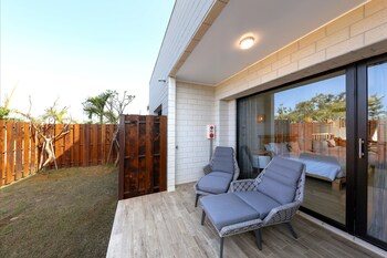 Skyebay Club Terrace/Patio