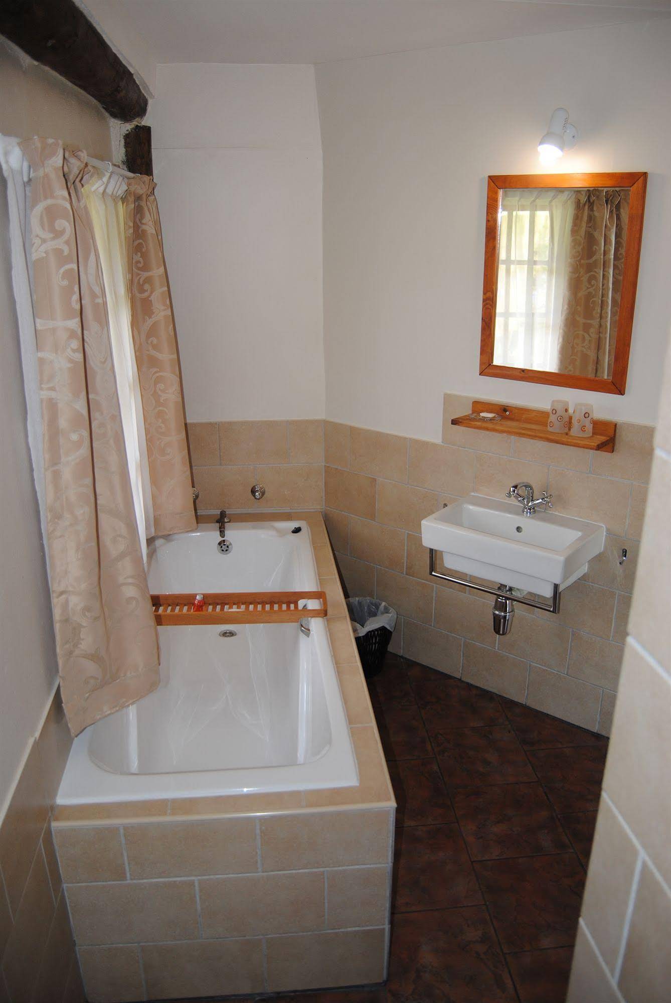 Wellvale Resort 