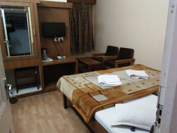 Hotel Midtown Guestroom