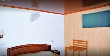 Hotel Greenland Kargil Guestroom