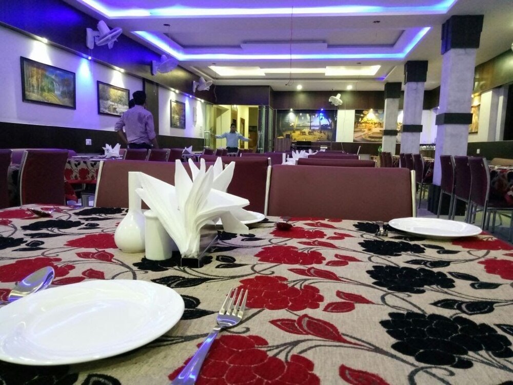 Hotel Embassy International Restaurant