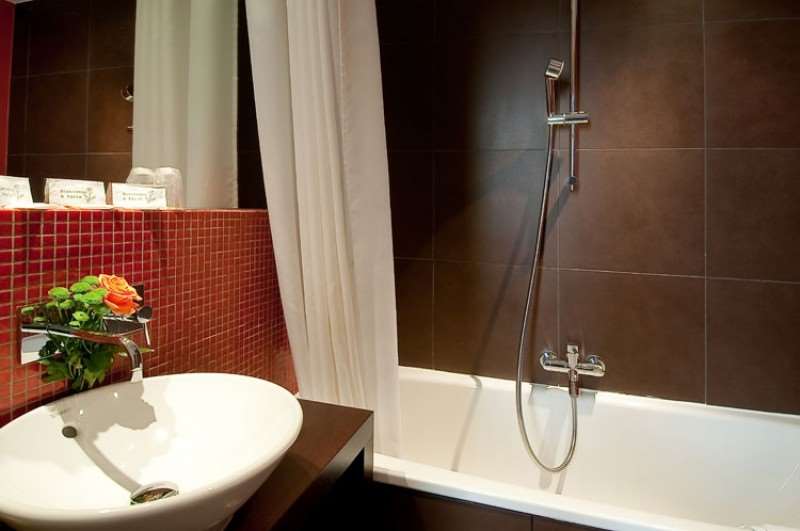 Hotel B Paris Boulogne (هتل ب پاریس بولوگن) Guest room