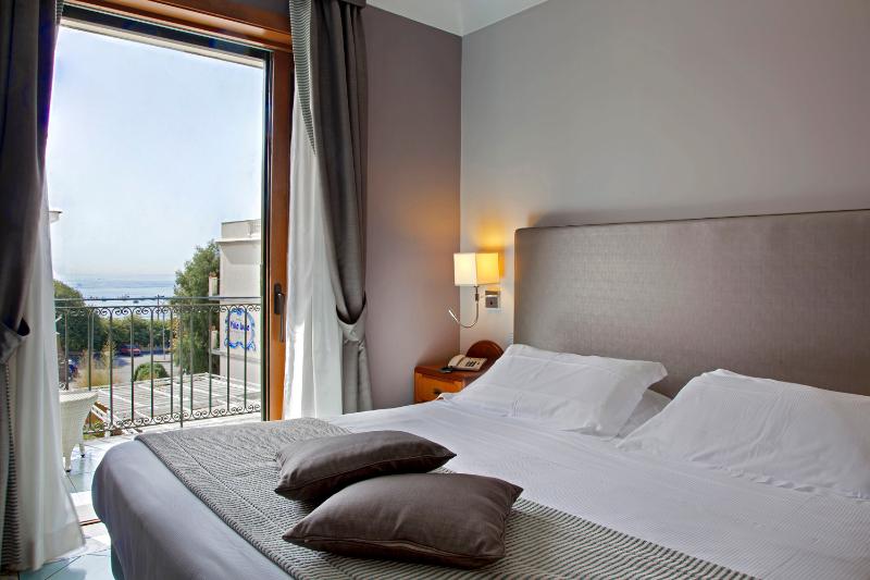 Beauty Farm Villa Luisa (بیوتی فارم ویلا لویسا) Room