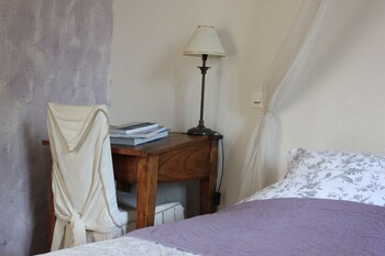 Chateau Des Lys Guestroom