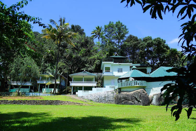 Aruvi Resort Munnar 
