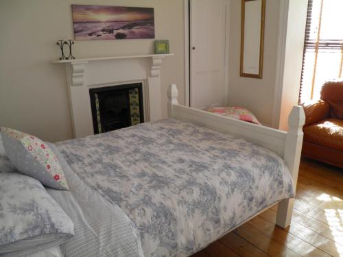 Holiday House Pembroke Dock (هالیدی هاوس پمبروك دوک) 