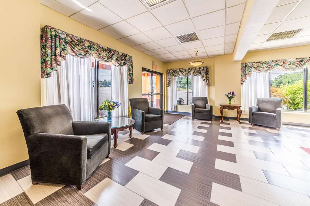 Rodeway Inn Conference Center - photo 5