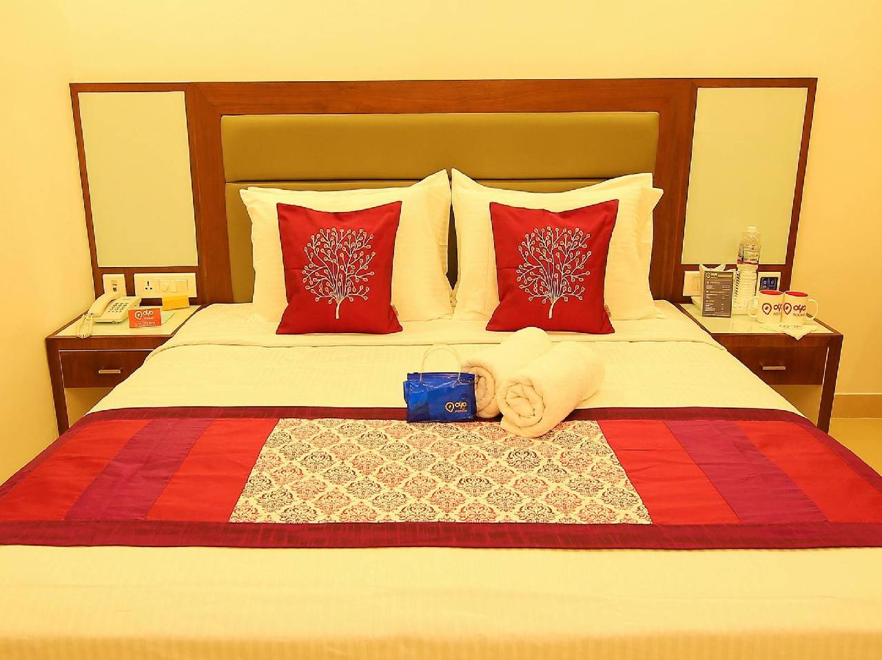 Oyo Premium Alleppey Iron Bridge 