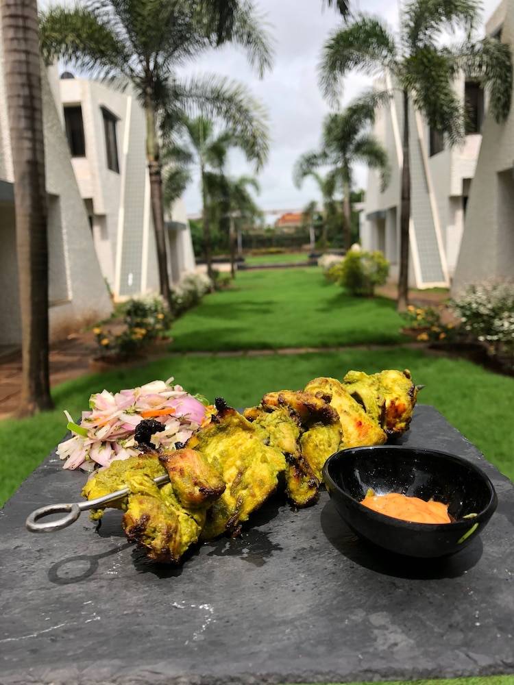 Pai Resorts Food and Drink