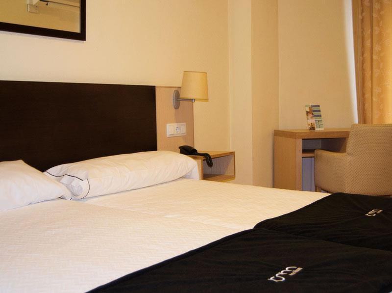 Room Hotel Room