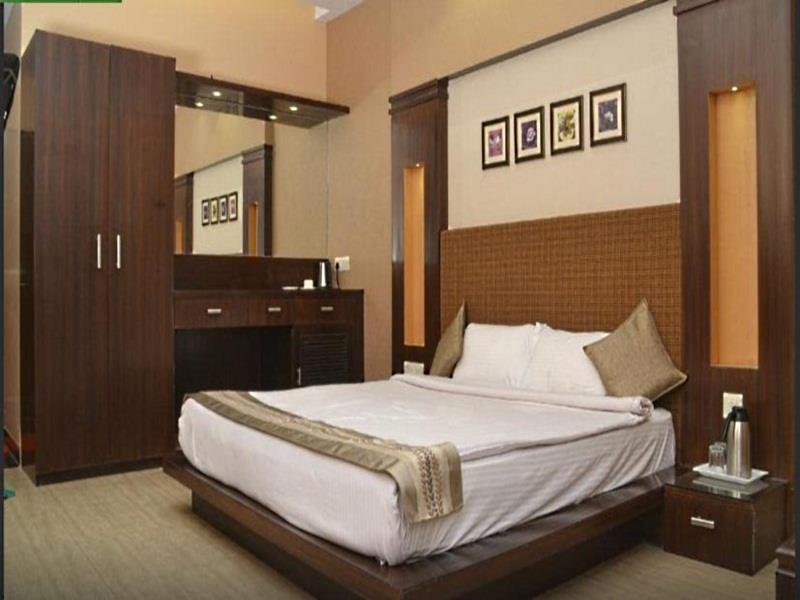 Hotel Shrinath Palace 