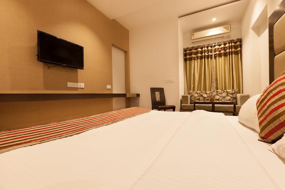 Oyo Rooms Cyber City Ii 