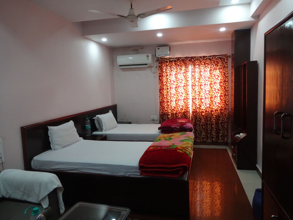 Hotel Tribbhuvan Guestroom