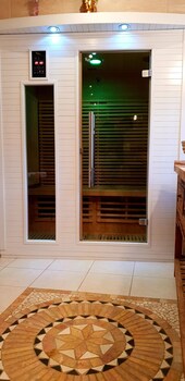 Le Mas Des 5 Fontaines. Chambres D'hôtes Sauna