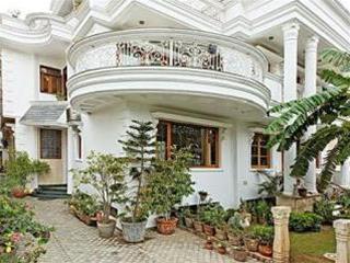 Oyo Premium Arjun Marg 