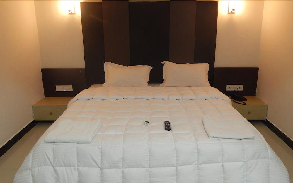 Hotel Vraj Inn 