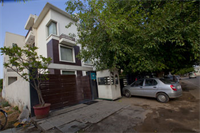 Oyo Rooms Dlf City Club Ii 