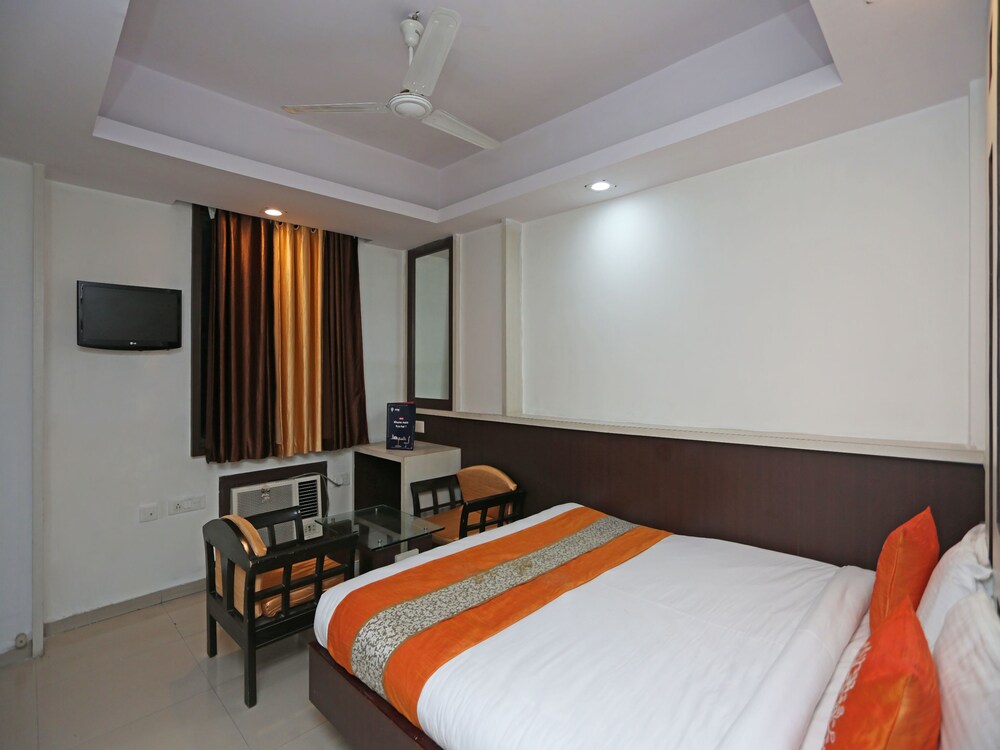 Oyo 4312 Hotel Park Street Guestroom