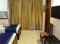Oyo Rooms Atta Market Sector 30 