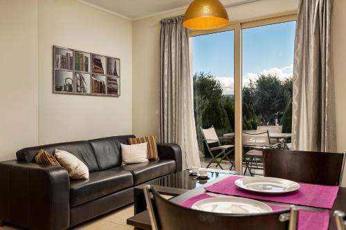 Mia Apartment Hotel Description