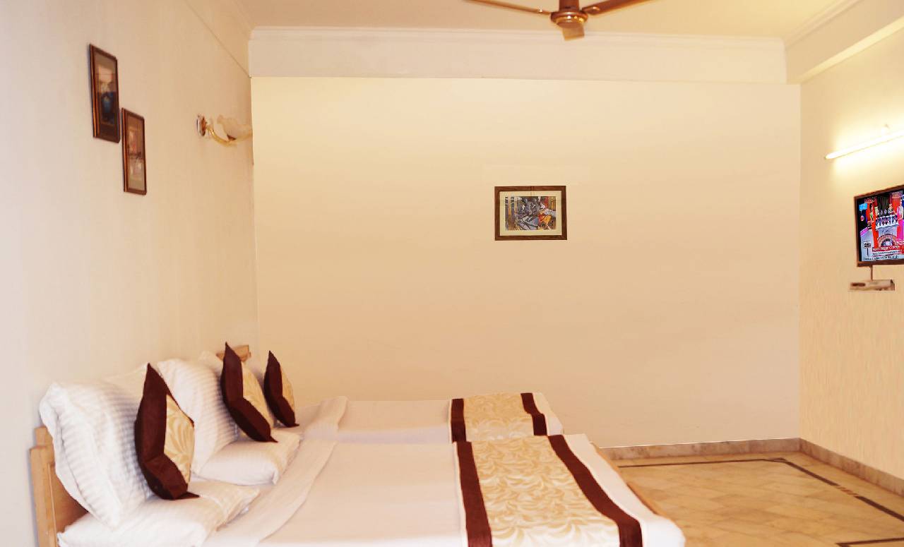 Optimum Sheela Inn @ Taj 
