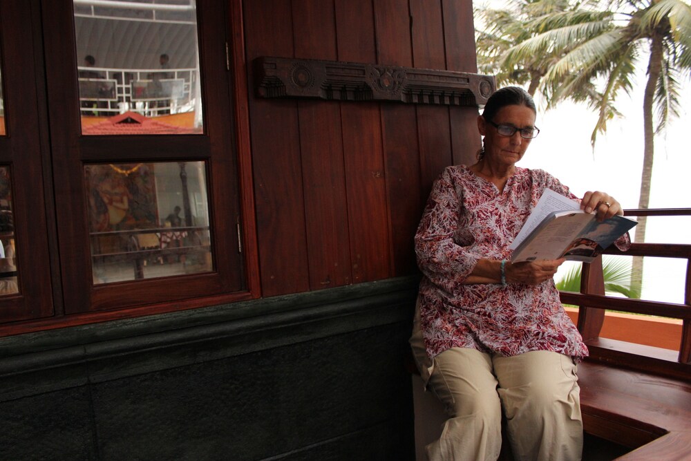 Black Beach Resort Guestroom