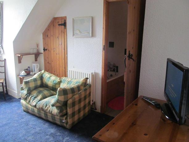 Upton Cross Room