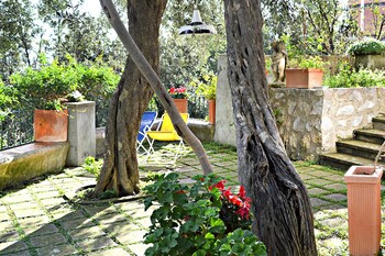 Villa Deli Terrace/Patio