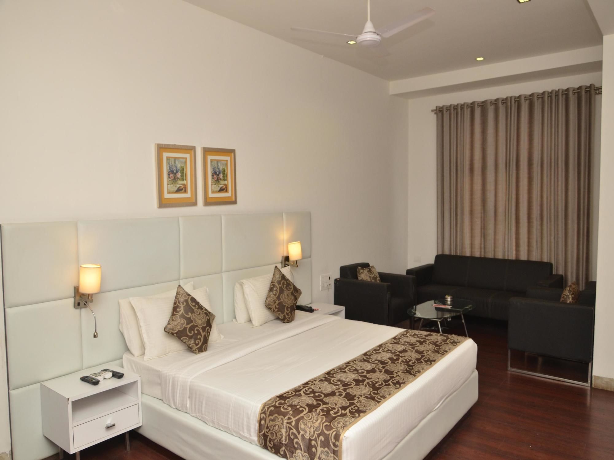 Oyo 2037 Hotel Manor 