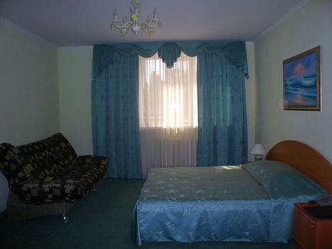 Hotel Zemchug 