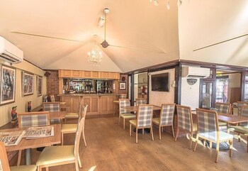 The Courtyard Hotel Bar