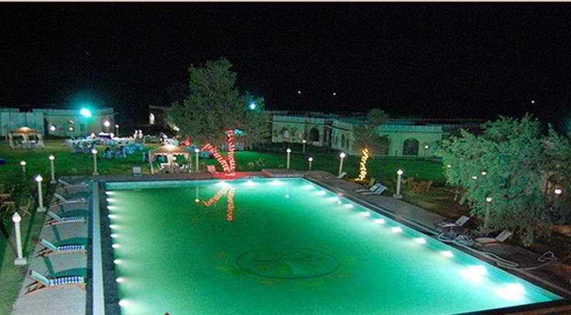 Sara Vilas Pool