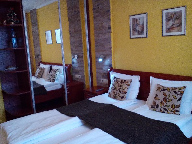 Alexander Business Apartments Room
