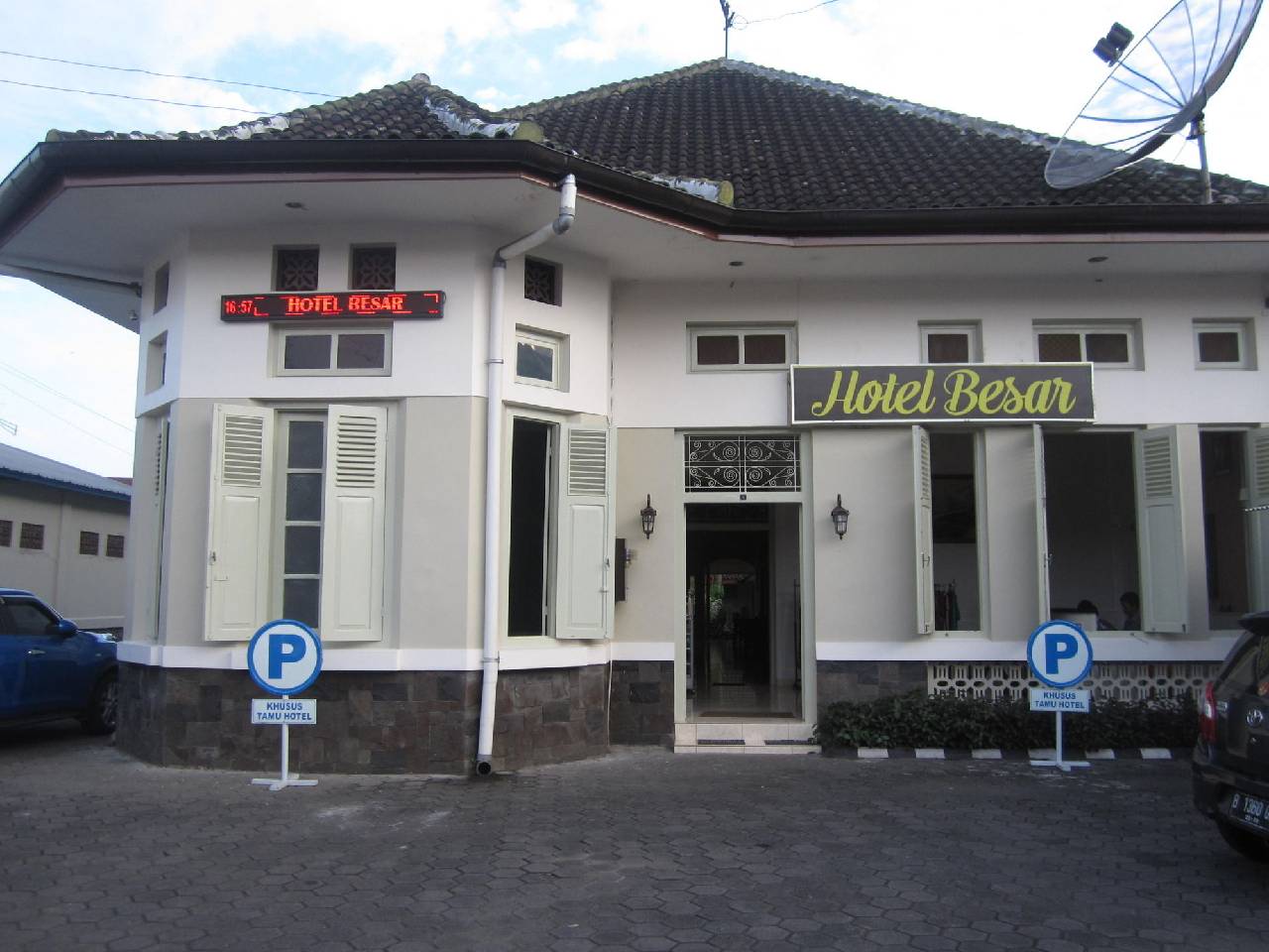 Hotel Besar 