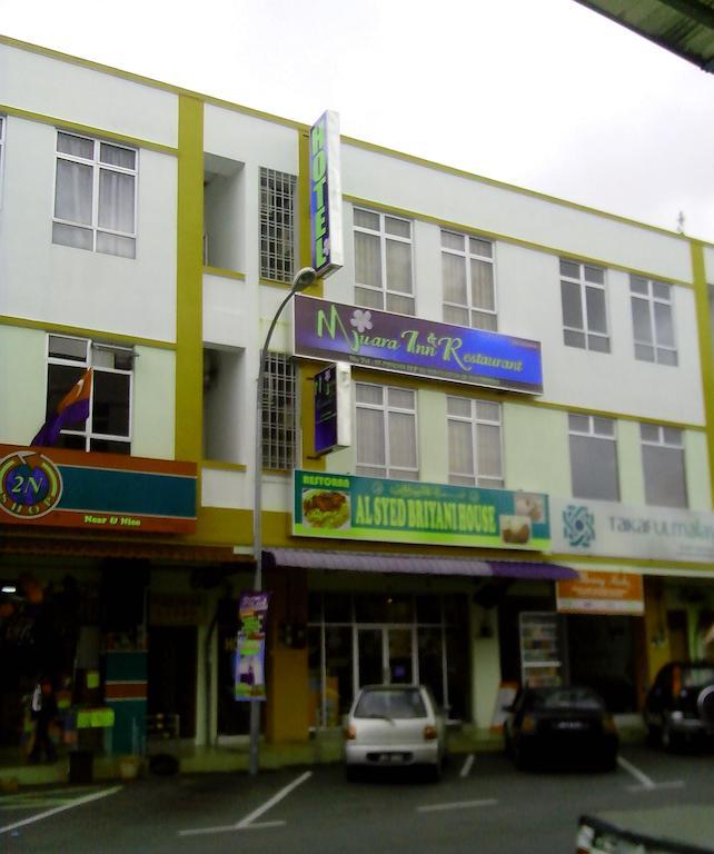 Muara Inn Hotel (موارا این هتل) 