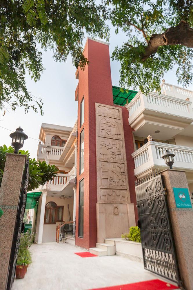 Oyo Rooms Cyber Hub Extension 