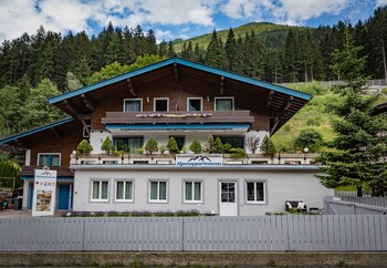 Alpenappartements Featured Image