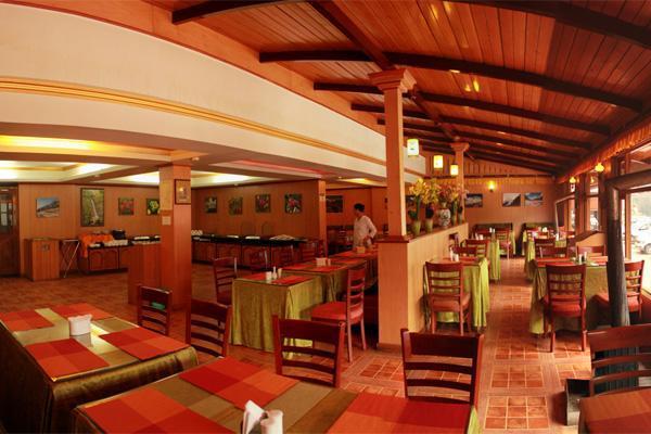 Yarlam Resort 