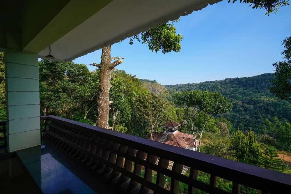 Oyo 11493 Hotel Misty Valley 