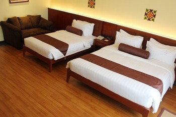 Sunlight Guest Hotel Coron Guestroom