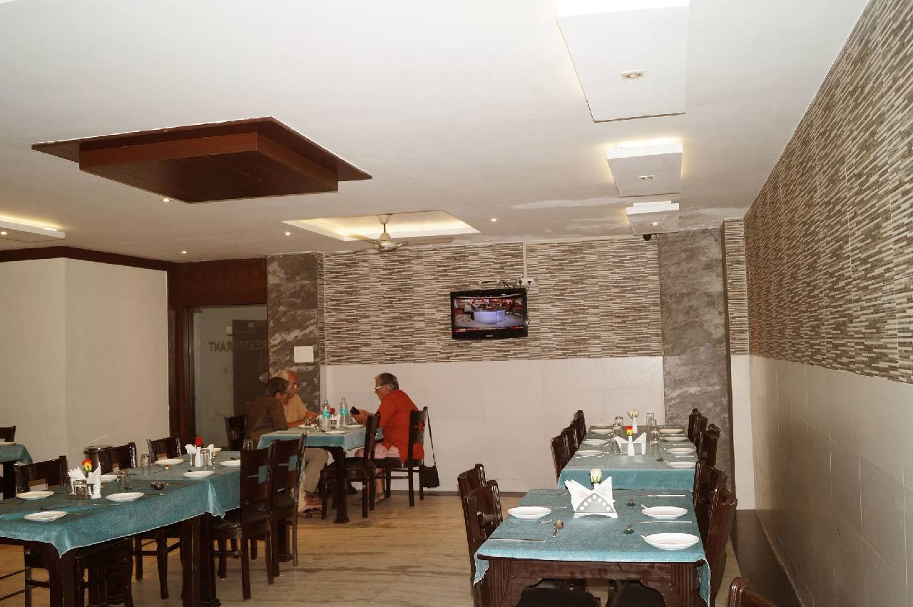 Optimum Sheela Inn @ Taj 