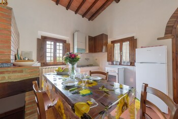 Agriturismo Casa Passerini A Firenze In-Room Dining