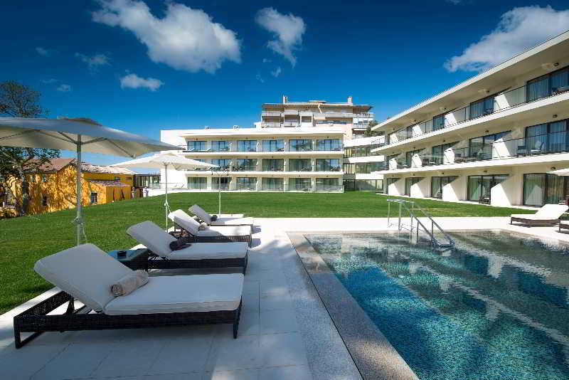 Vila Gale Collection Palácio Dos Arcos Pool