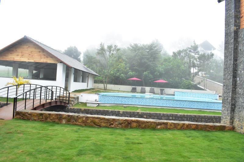Yellow Lake Resorts & Spa 