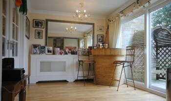 Annies Cottage Emsworth 400255 Living Room