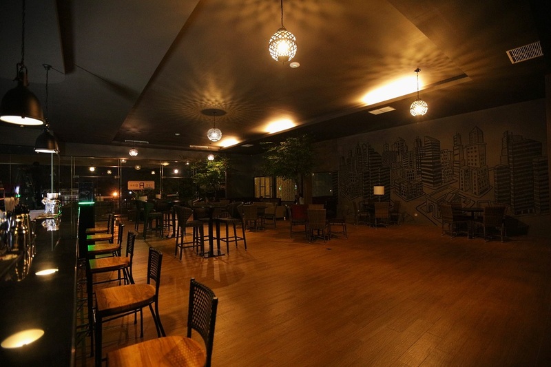 Aston Imperium Purwokerto Hotel And Convention Center Bar