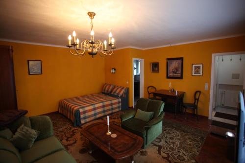 Ferienwohnung Hintze (فرینووهنونگ هینتز) 